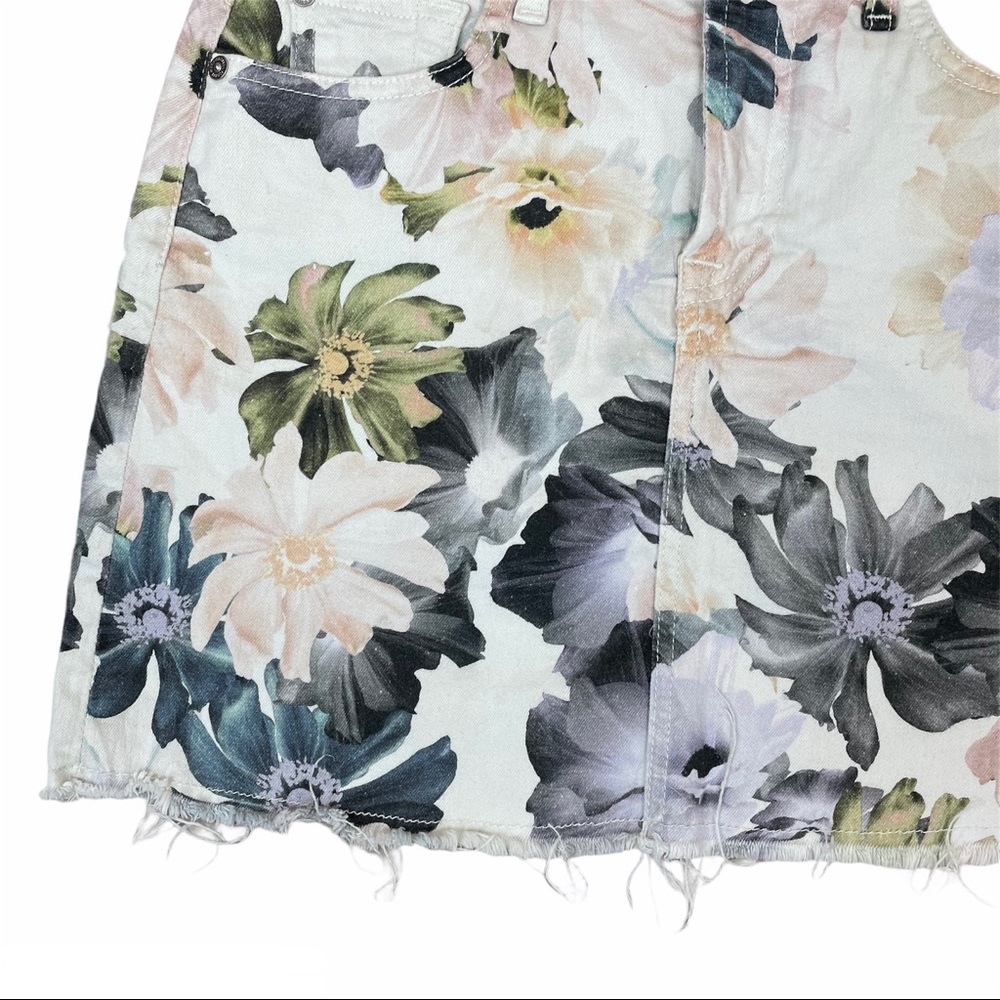 7 For All Mankind White Floral Denim Mini Skirt - Picture 8 of 8
